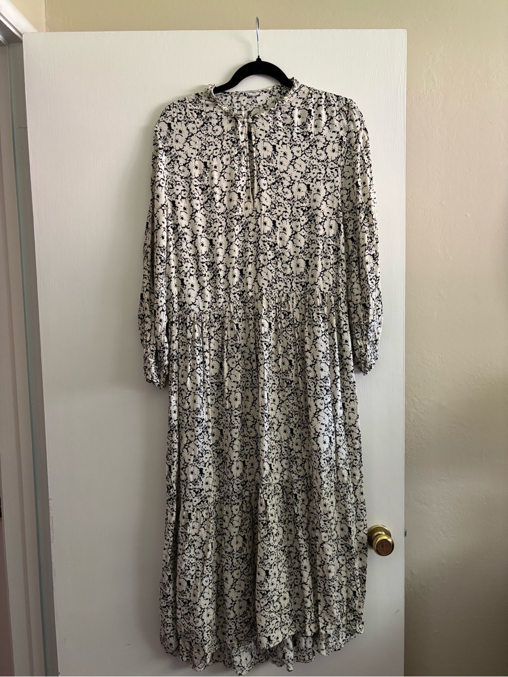 Zara Floral Long Sleeve Midi Dress in White and Black